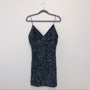 Adrianna Papell Sequins Vintage Cocktail Dress in Black and Blue